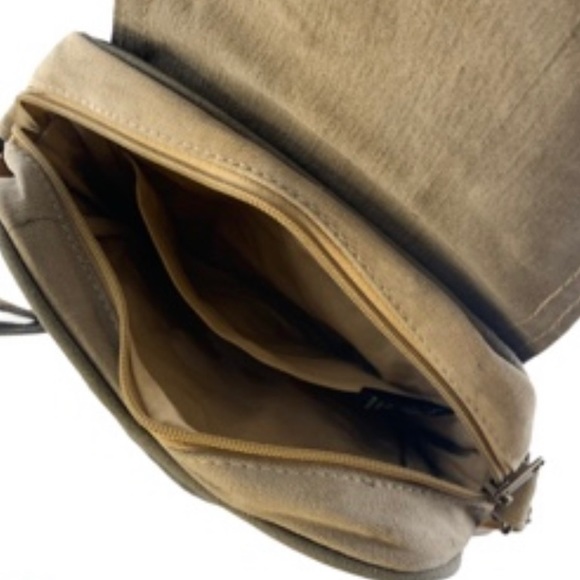 Vintage Addiction Recycled Tent Camo Crossbody Bag - Picture 3 of 9